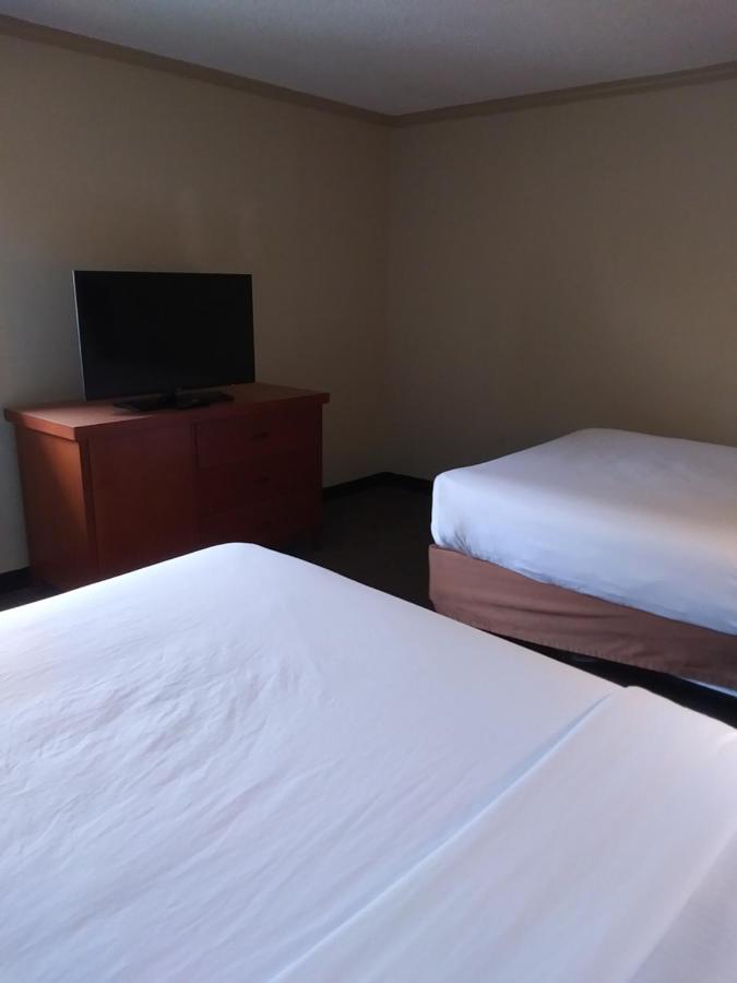 Travelodge By Wyndham Columbus State University Exterior photo