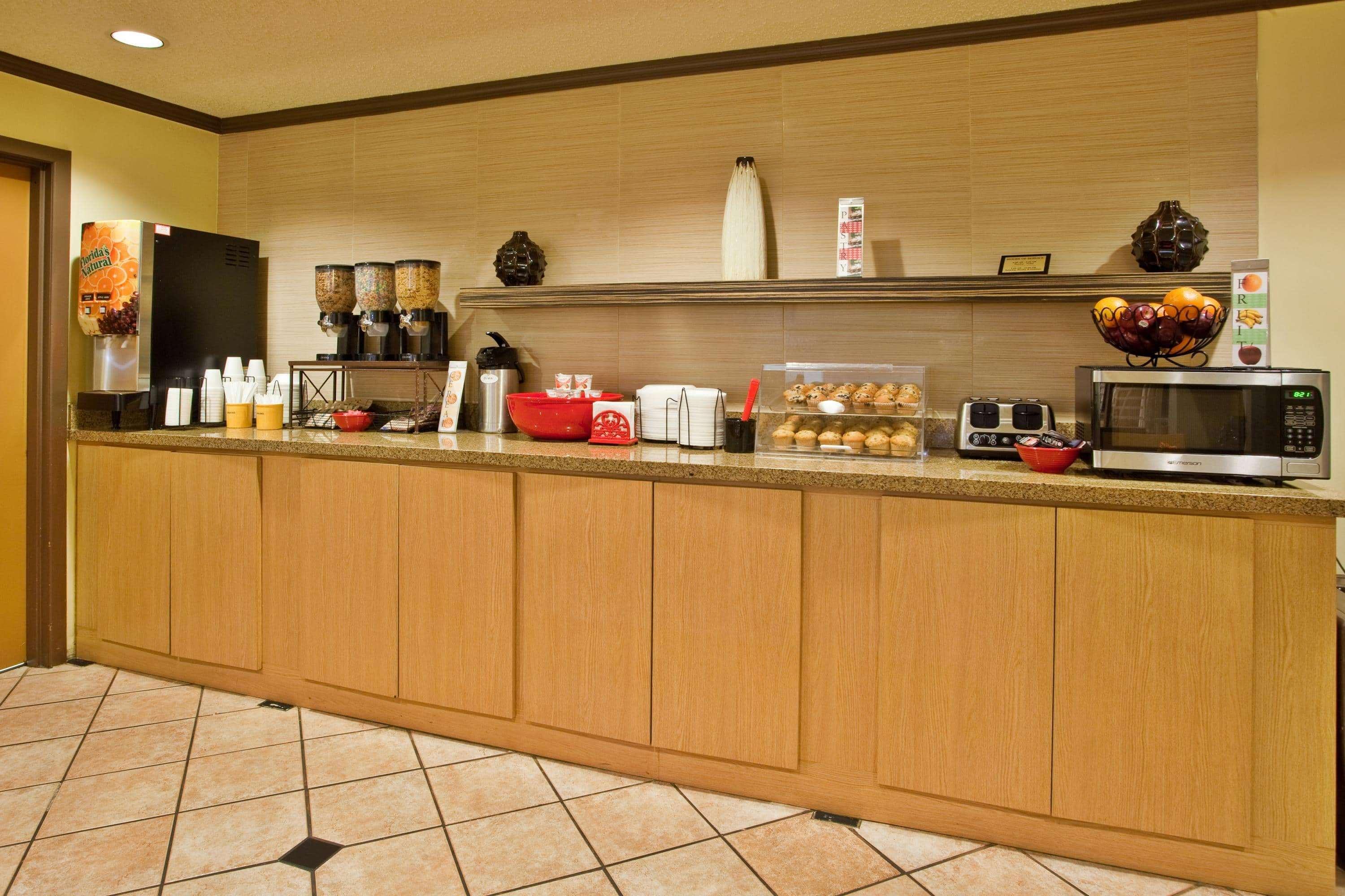 Travelodge By Wyndham Columbus State University Exterior photo
